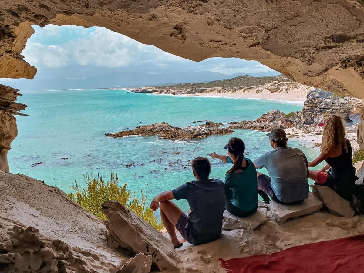 Kleinzee Oceanfront Guesthouse Gansbaai Ngoại thất bức ảnh