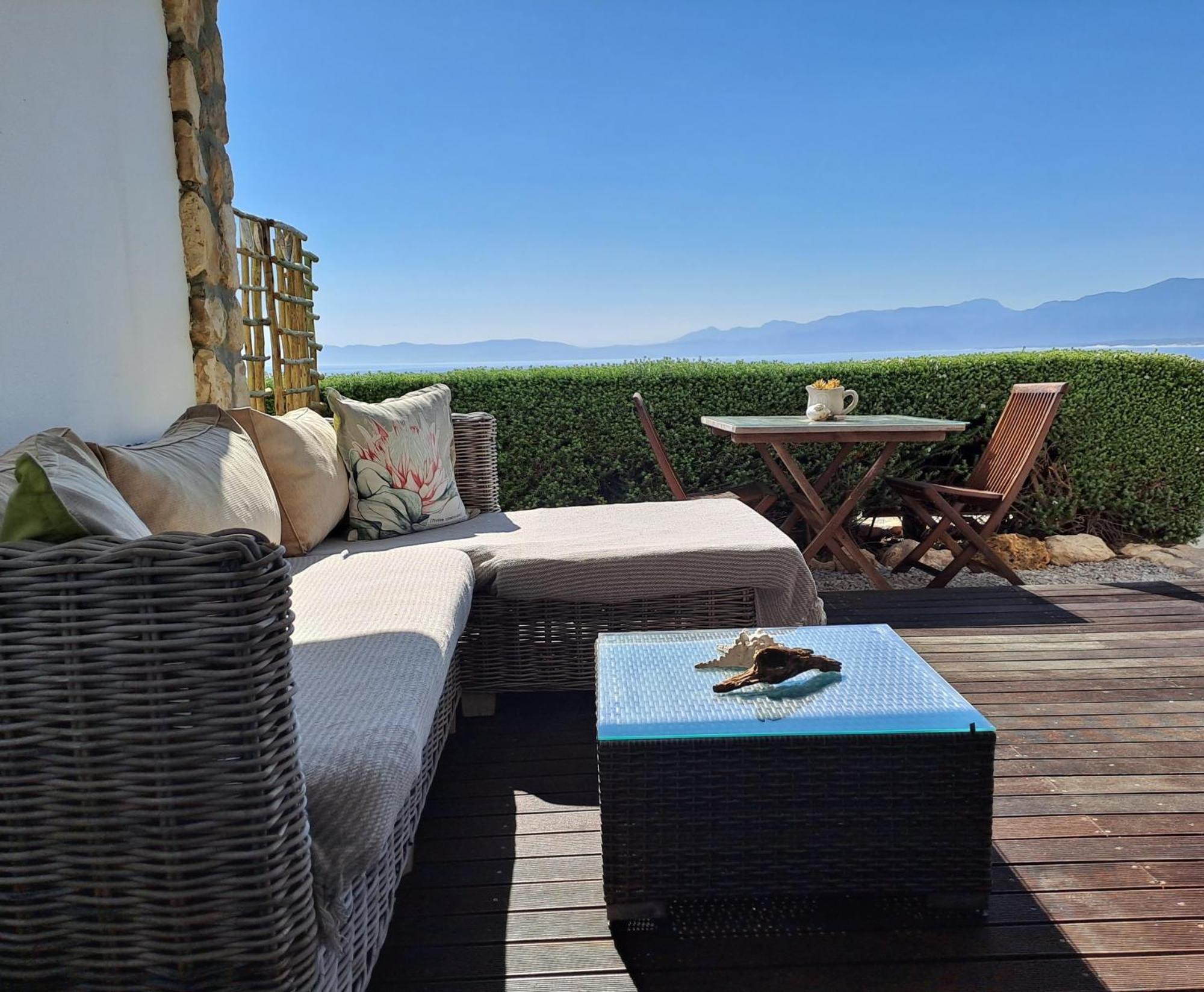Kleinzee Oceanfront Guesthouse Gansbaai Ngoại thất bức ảnh