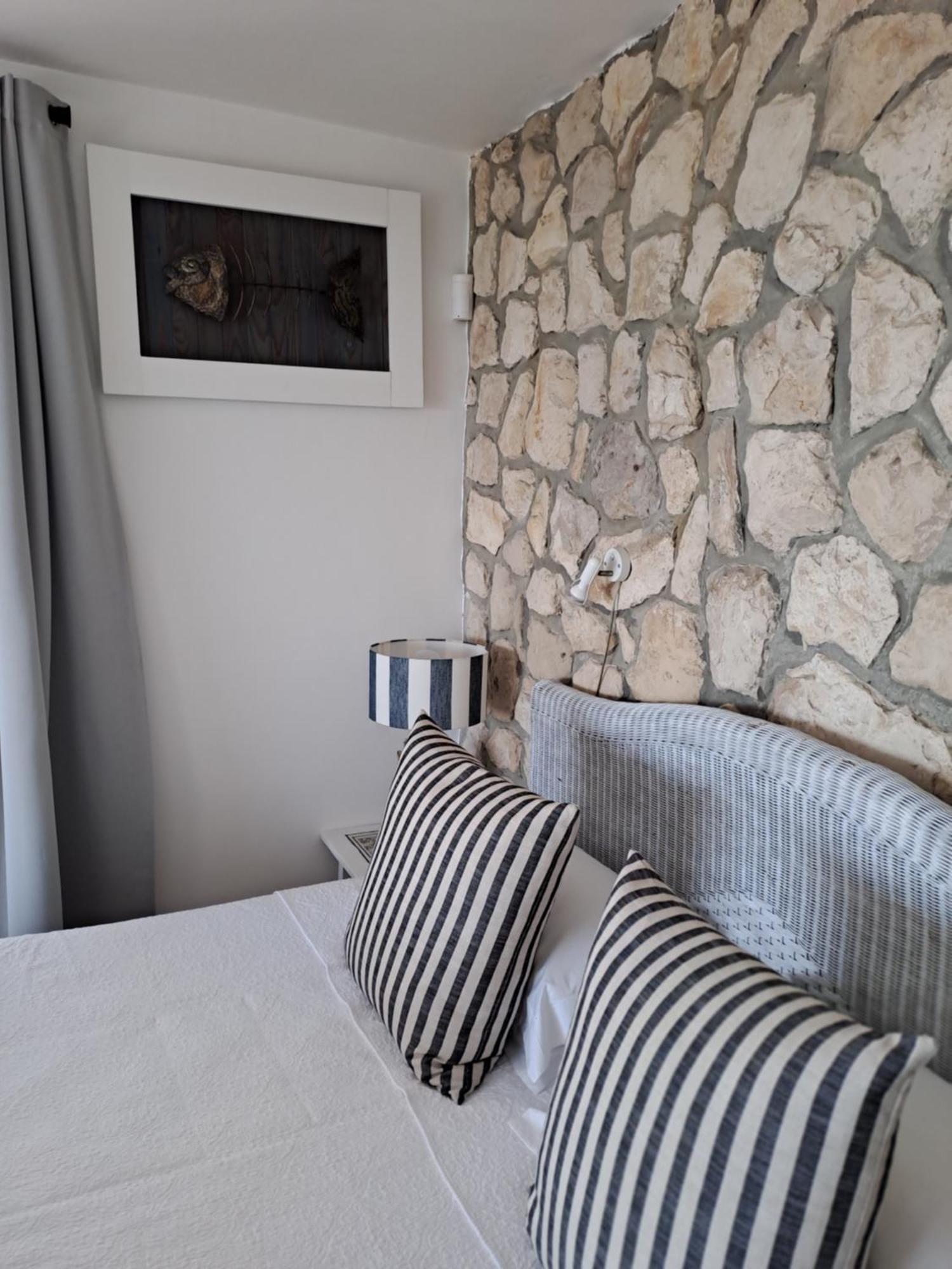 Kleinzee Oceanfront Guesthouse Gansbaai Ngoại thất bức ảnh