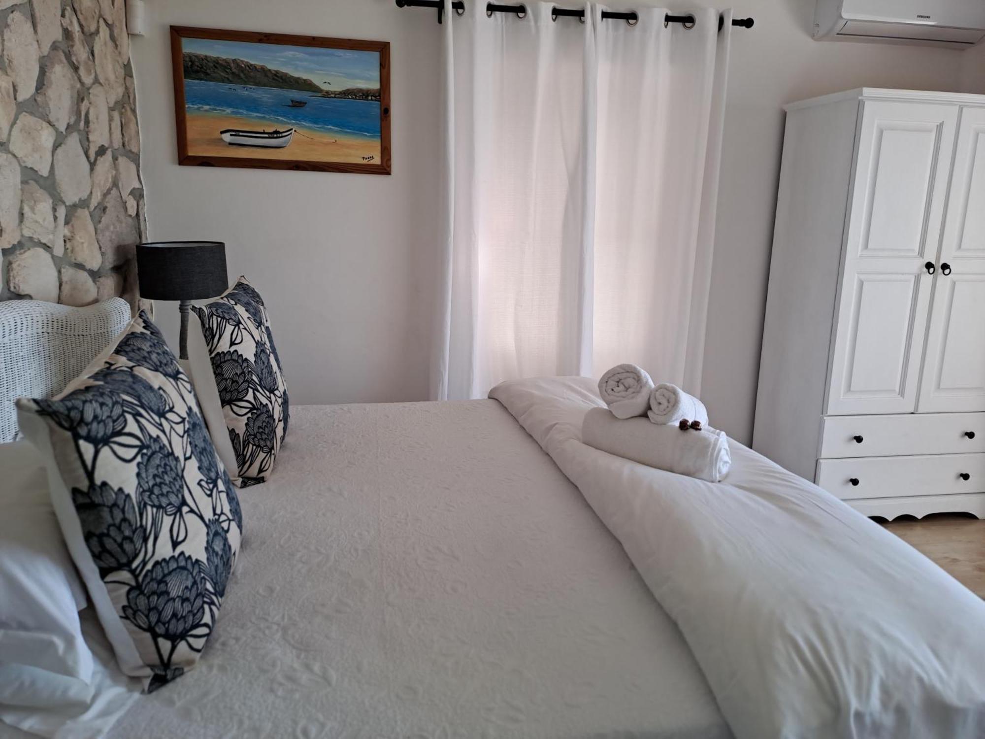 Kleinzee Oceanfront Guesthouse Gansbaai Ngoại thất bức ảnh